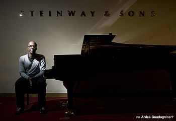 Robert Mitchell/Steinway Piano